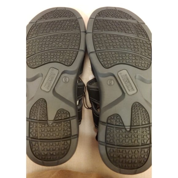 Khombu Women's Evelyn Comfort Outdoor Hiking Sandals--Black - Picture 10 of 11